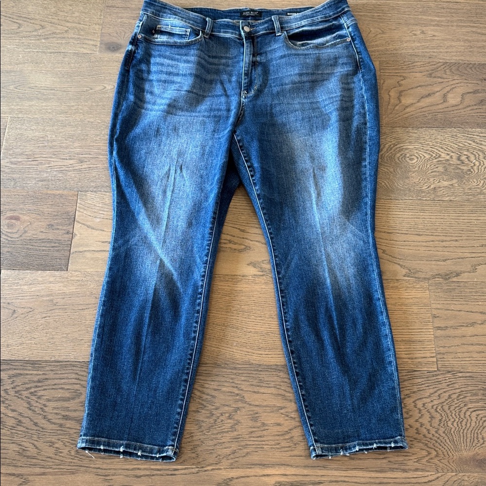 Judy Blue One Fine Day Boyfriend Fit Jeans Women’s 22W Non-Distressed Roomy Leg - Picture 2 of 16